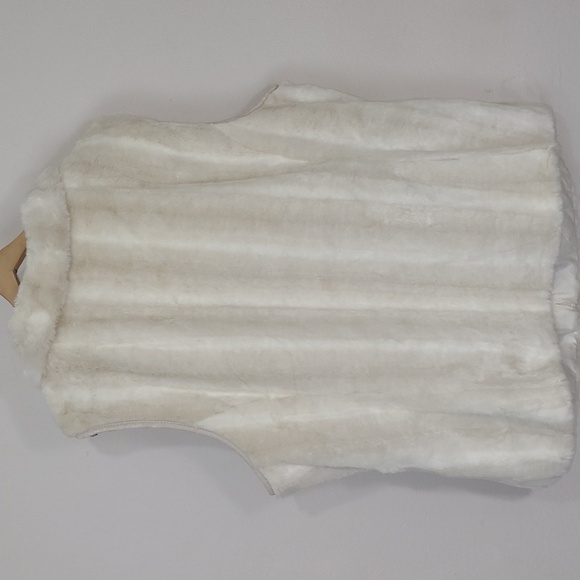 Ivory Cream Faux Fur Vest Rich Elegant Luxurious Plus Size Pockets Zippered Euc - Picture 7 of 8